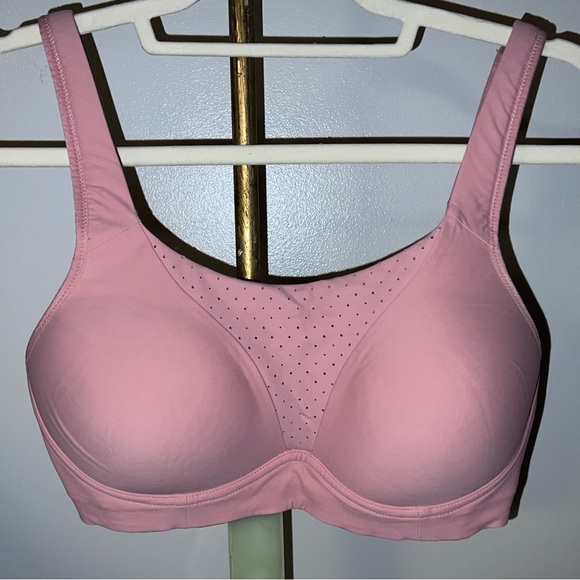 LULULEMON Run Times Bra
High Support** - Picture 2 of 12